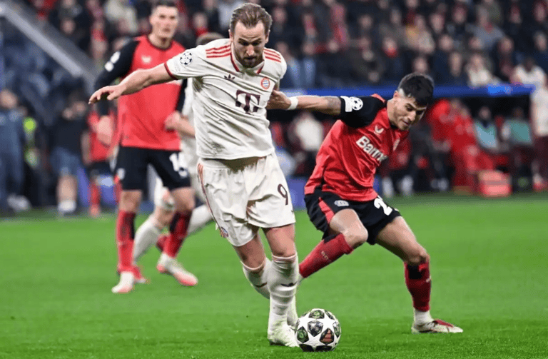 拜仁慕尼黑轻松胜出,欧冠小组出线情况明晰 拜仁慕尼黑轻松胜出,欧冠小组出线情况明晰