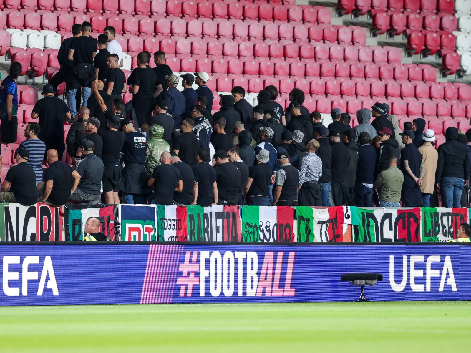 法国击败保加利亚,欧洲杯预选赛掀起胜利风暴 法国击败保加利亚,欧洲杯预选赛掀起胜利风暴