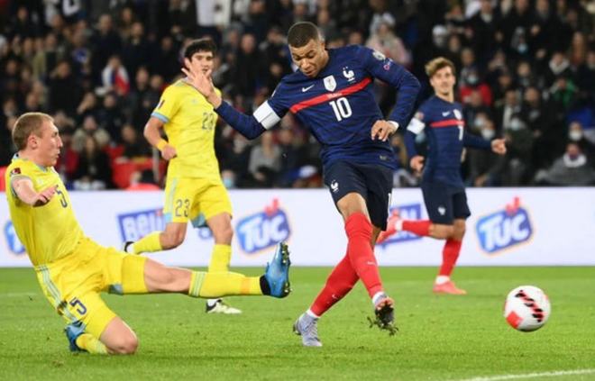 关于塞尔维亚逼平挪威，保住小组头名位置的信息