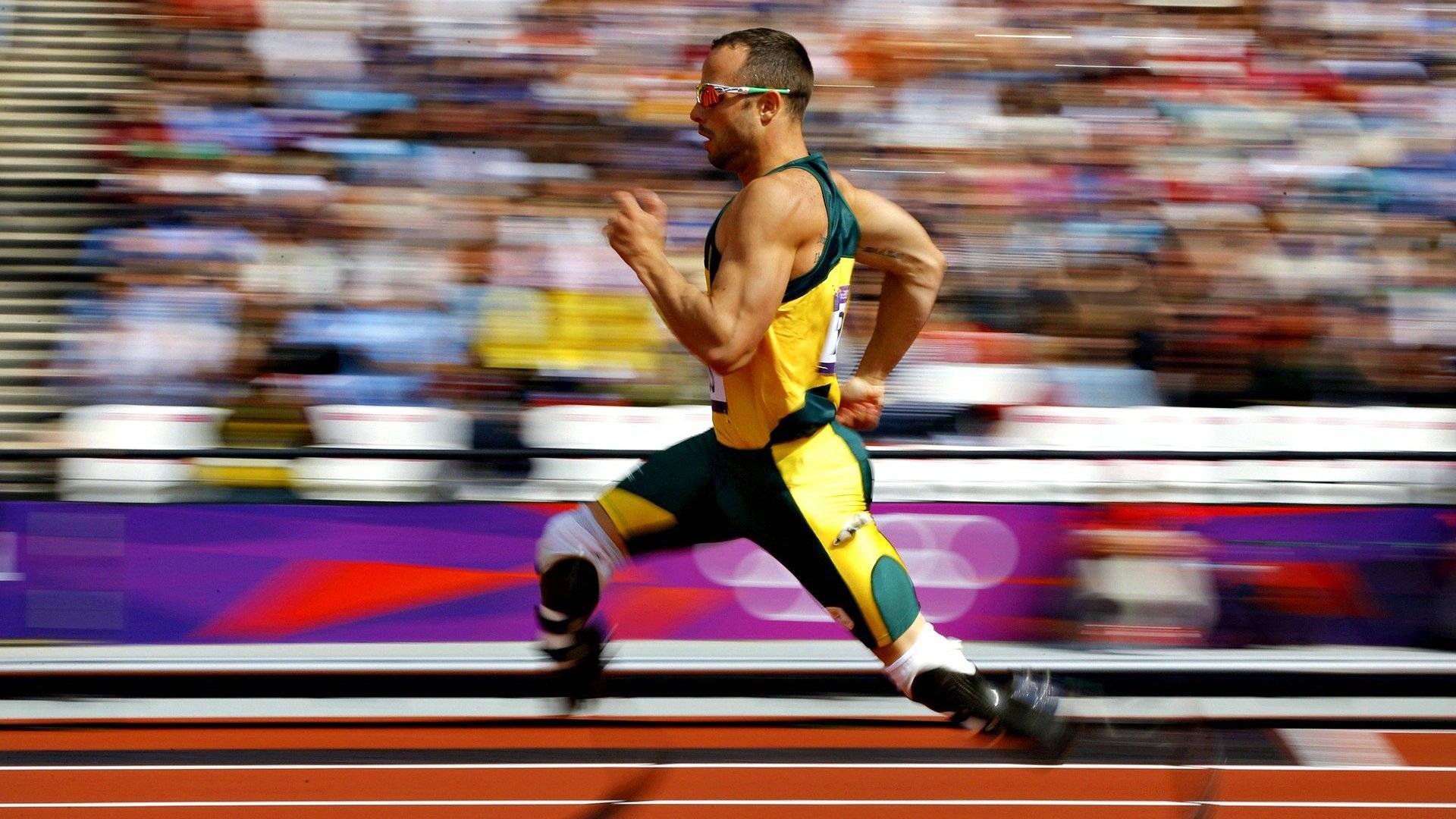 赛道与战场，当F1争冠焦点战遇上里昂的乌克兰胜利