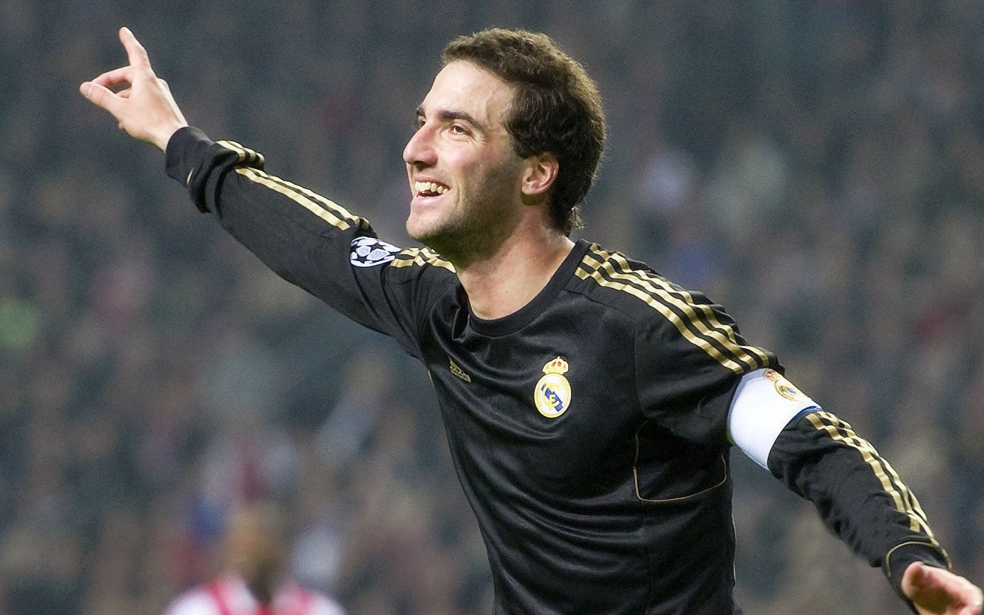 绿茵场与乒乓球台的双重奏,德国战车横扫韩国,梁靖崑状态火热点燃赛场