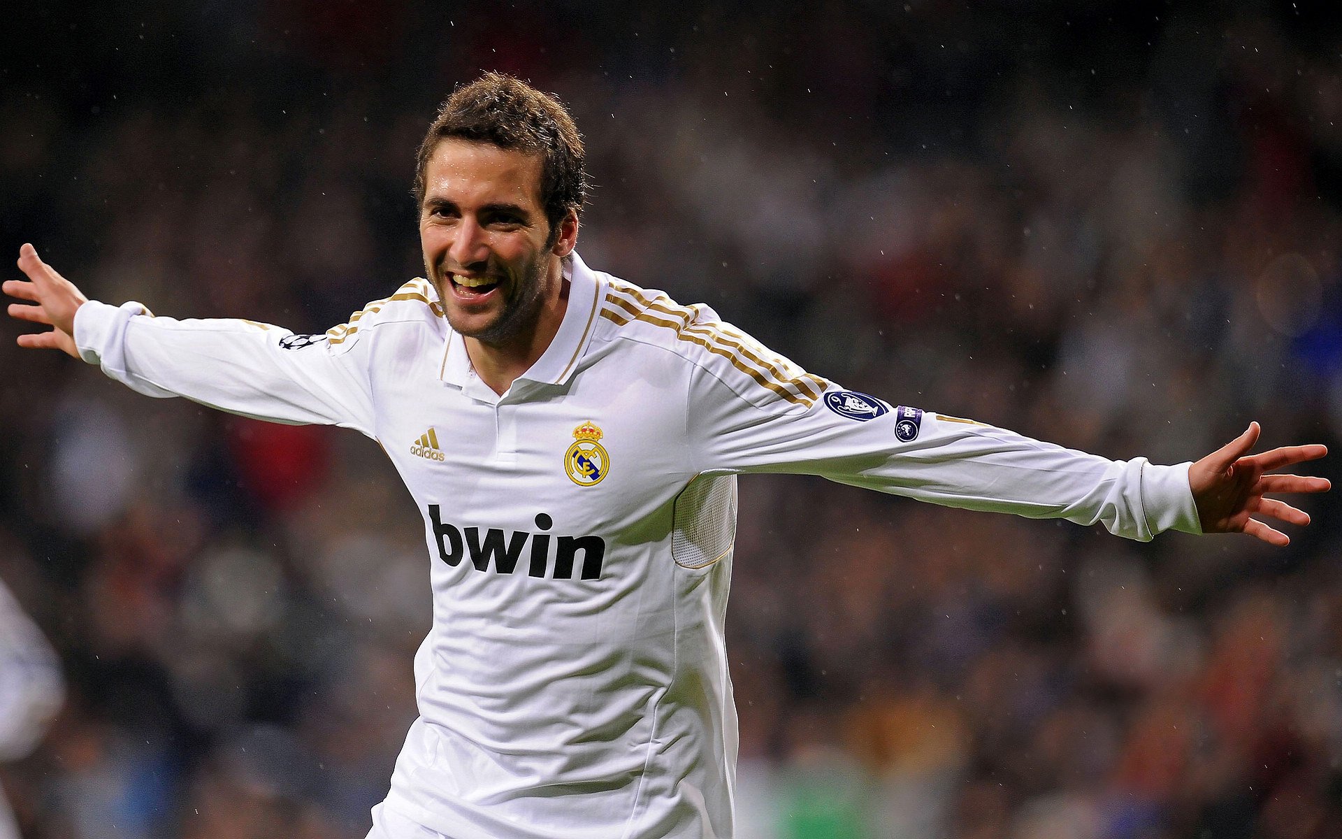 横扫与点燃，当公牛的铁蹄踏过爵士，伦纳德在另一片赛场燃烧