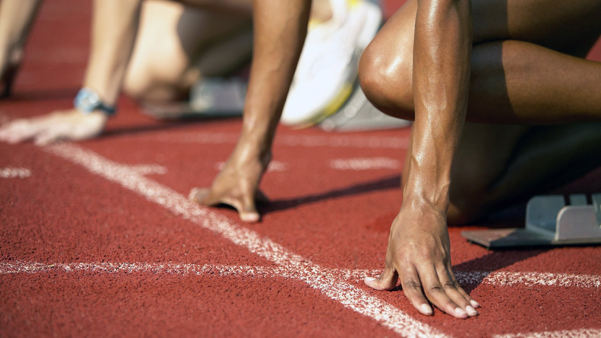 当东方铁骑遭遇文艺复兴，卡马文加如何以唯一方式主宰韩意足球对话